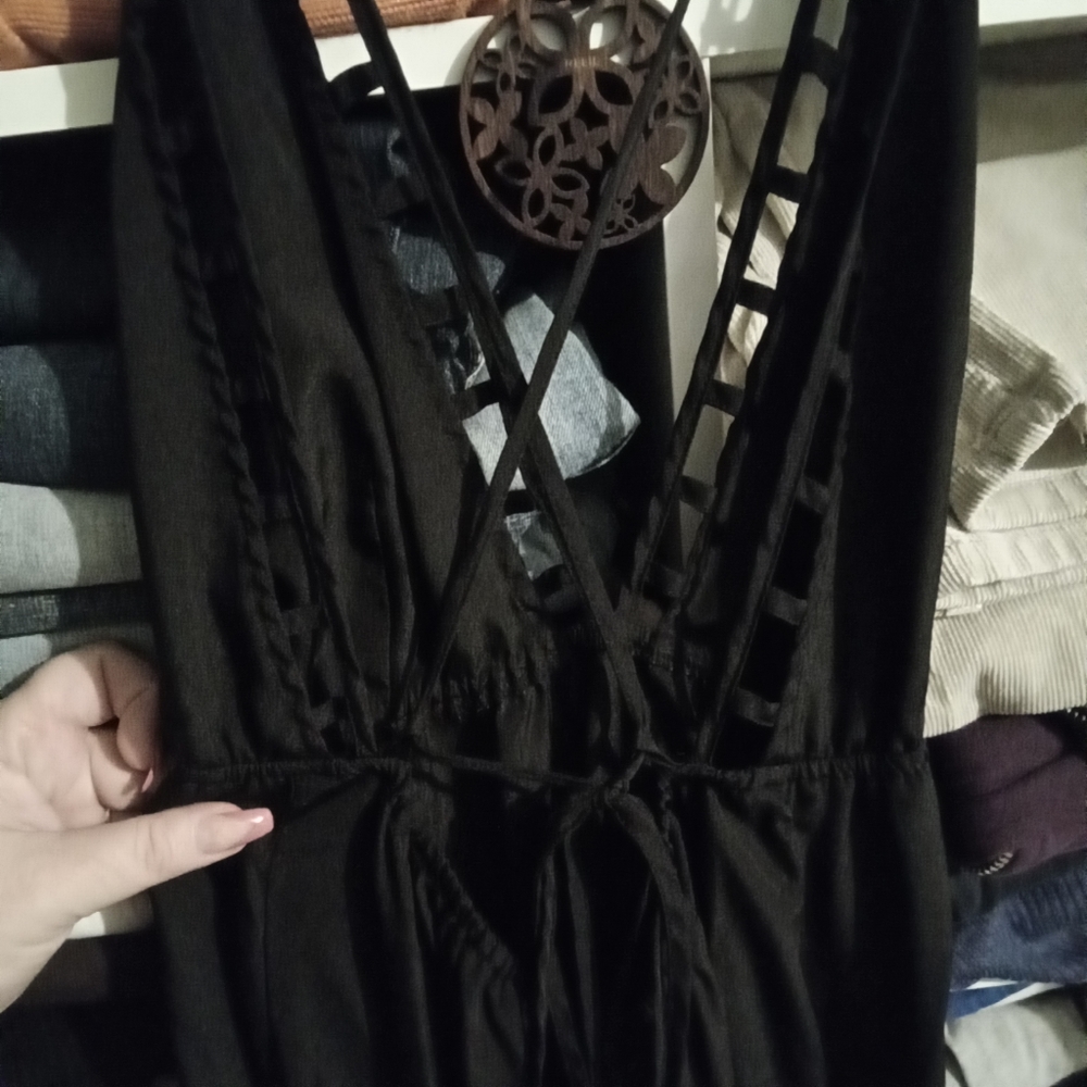 Ali & Kris medium black maxi dress - Picture 5 of 14